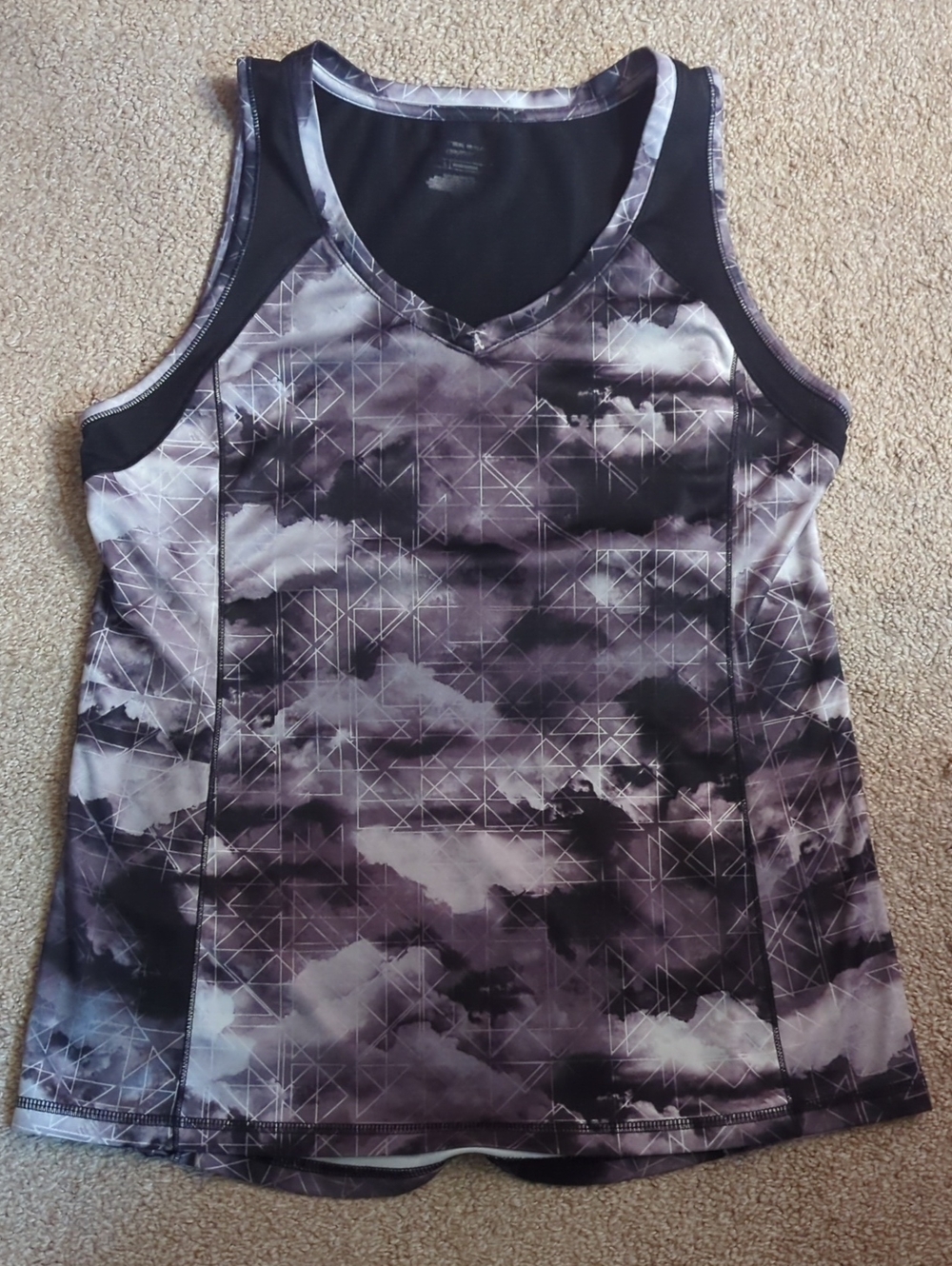 Tek Gear Women's Black and Gray Cloud-Print V-Neck Tank